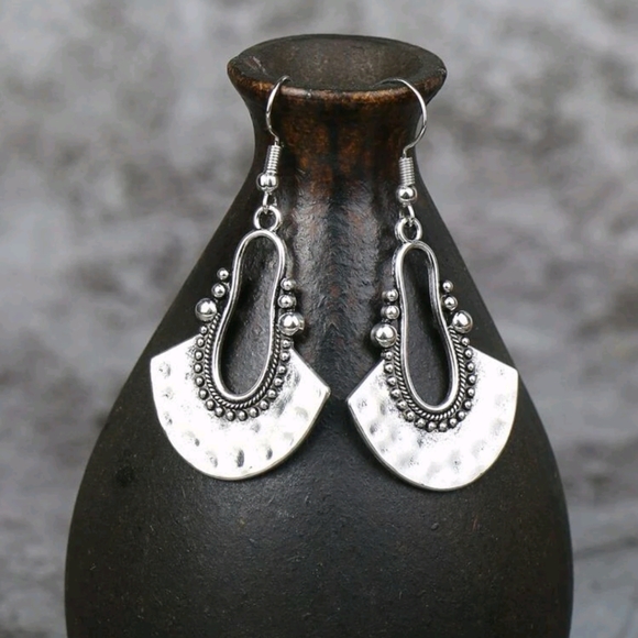 Hammered Dangle Earrings Silver-tone Fishhook 2" Drop Southwestern Boho - Picture 4 of 8